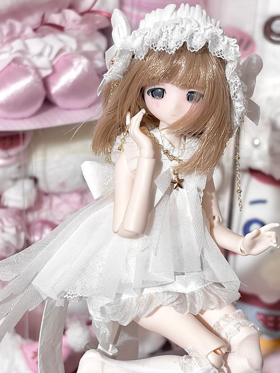 HappyEngineBJD's tweet photo. 「雲の上にいない天使は、それでも天使と言えるのだろうか？」

『放課後シリーズ』BJDアクションフィギュア
通常版6体＋隠し版1体

rednote@酥珞Sulo
#bjd
#bjddolls
#blindbox https://t.co/NoswqBKe41