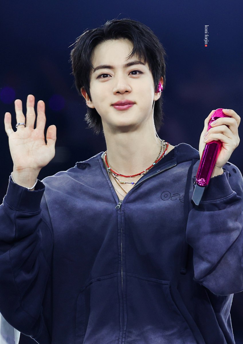 btsforever1207's tweet photo. 260702 BTS ARIRANG Brussels HD      

#BTS_WORLDTOUR_ARIRANG #방탄소년단진 #JIN #진 #BTS https://t.co/8rhgXS5vEG