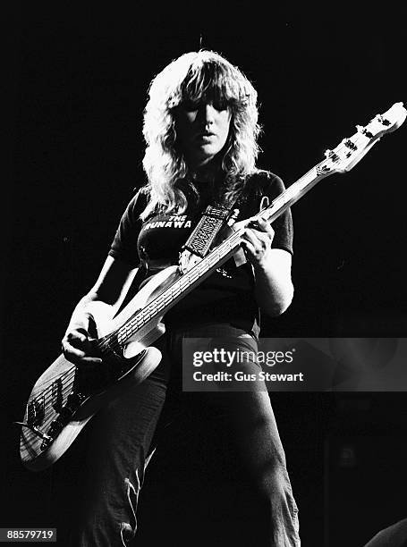PunkRockStory's tweet photo. Happy Birthday to Victory Tischler-Blue, aka Vicky Blue, American film producer, author, musician, photographer and bassist of the American band The Runaways, born on this day in 1959
๐ธ Gus Stewart
#punk #punkrock #vickyblue #therunaways #history #punkrockhistory #otd https://t.co/Crsa3I8FoM