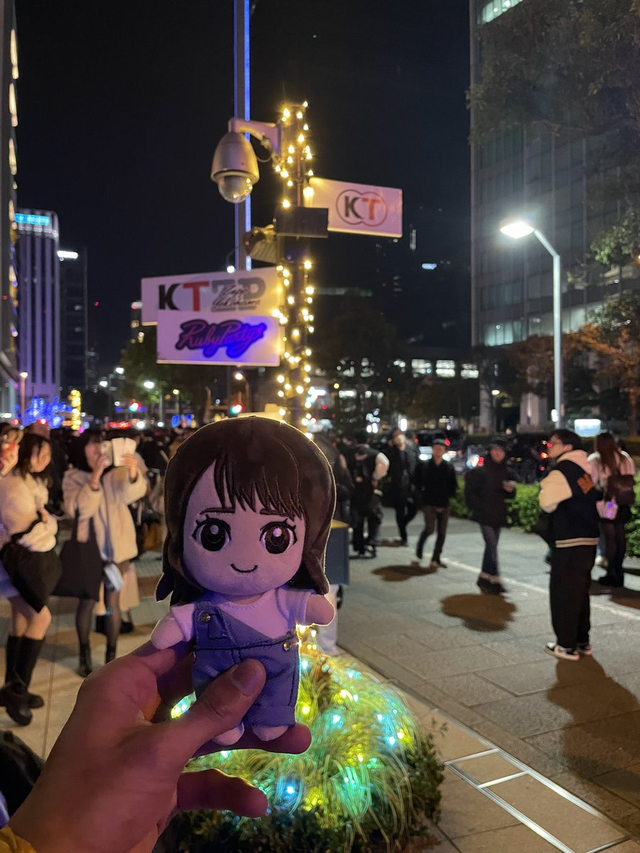 Shironeko0226's tweet photo. このツアーが初めてのまあやライブでまあやちゃんが好き！って人がまた増えたなぁって感じてるので改めてお友達探しします！
性別、年齢関係なく仲良くなりたいです！
いいね、コメントでお迎えにいきます！
 #内田真礼
 #内田真礼好きと繋がりたい https://t.co/p1Q52AK9yL