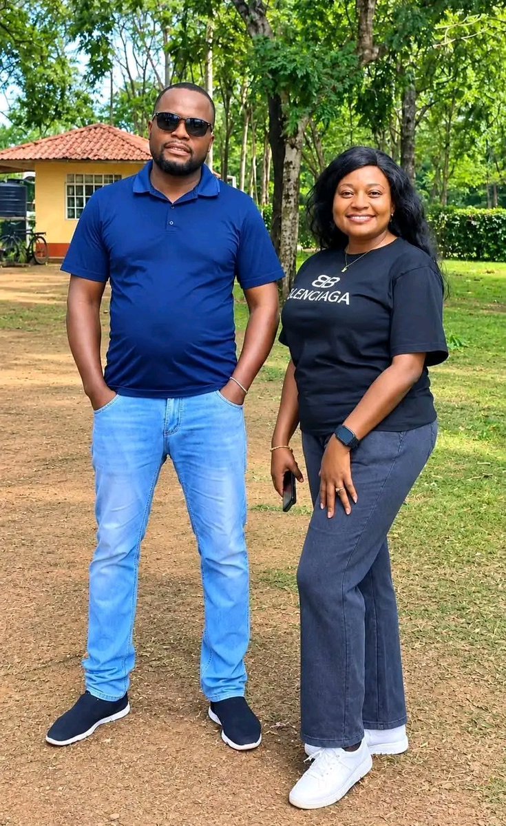 Julianp_255's tweet photo. Malaba South MCA aspirant Ken Barasa Okomol and his sister, Wakili Cynthia Barasa, have tragically died after the leisure boat they were travelling in capsized in the Indian Ocean. https://t.co/kdMeGsJvBq