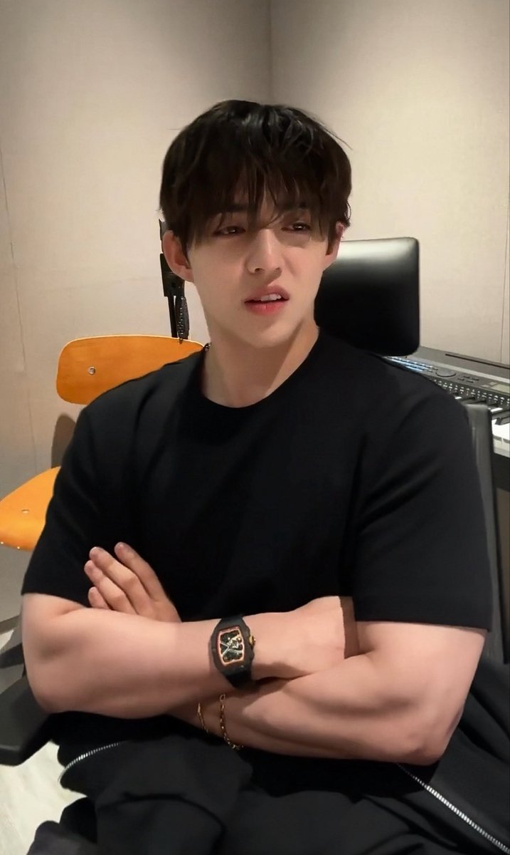 aboutscoups's tweet photo. 2025                                                          2026 https://t.co/ojOV0yRL0V