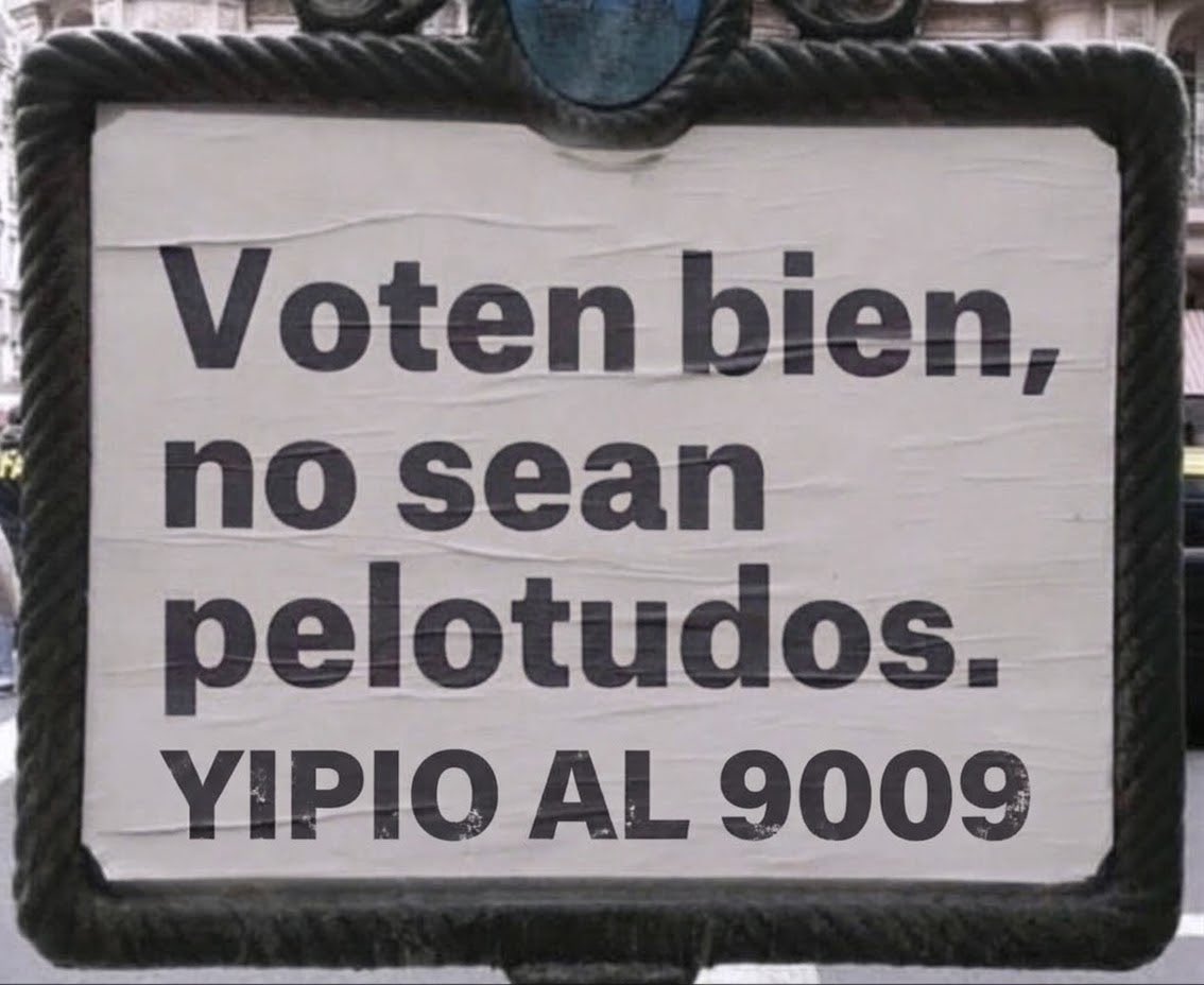 laun27pq's tweet photo. YIPIO AL 9009 

#GranHermano https://t.co/9mCZVhSg0S