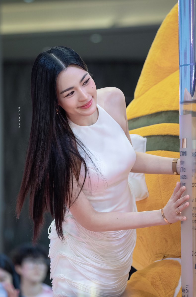 Koiiz9's tweet photo. 🤏🏻🤏🏻🤏🏻🤏🏻🤏🏻

EUCERIN SPOTLESS WITH LINGLING 
#EucerinNO1BrighteningCelebrationXLingLing 
#LinglingKwong #หลิงหลิงคอง‌ https://t.co/eUvhqJnmbE