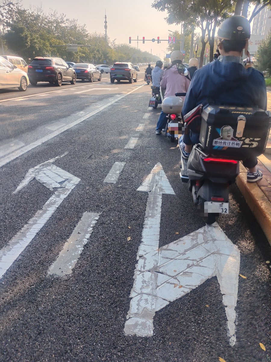 liyanyuabc's tweet photo. 首都人民素质还是挺高的 https://t.co/emXJZK7AdB