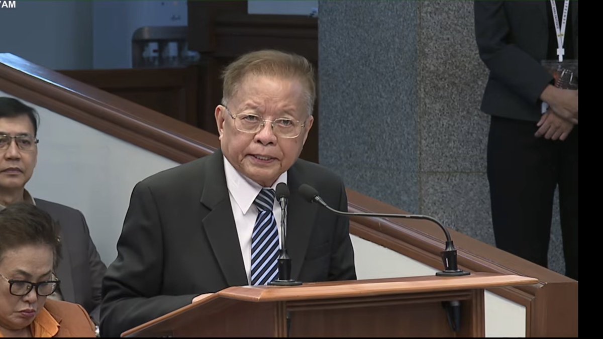 jesusfalcis's tweet photo. 🚨 JUST IN: Former Chief Justice Puno says 16 votes to convict is just ONE school of thought.

If the Constitution wanted 16 votes to convict daw then it would have put 16 instead of 2/3, which can change.

He forwards a functional approach aka common sense! 💯

👏👏👏 https://t.co/FdyWUwMROP