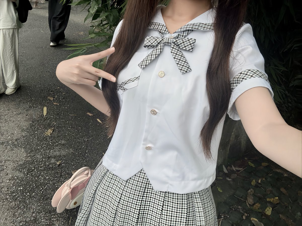 emily33gf0's tweet photo. 注意调低音量

我要发相片视频啦

赶紧看，不许瞎说🫣🫣 https://t.co/fHlaBxbHii