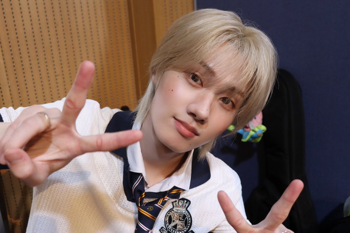 _manmanii's tweet photo. 점 잔뜩 찍은거 하 너무 좋아 보고싶어 https://t.co/SxFxWjTT9J