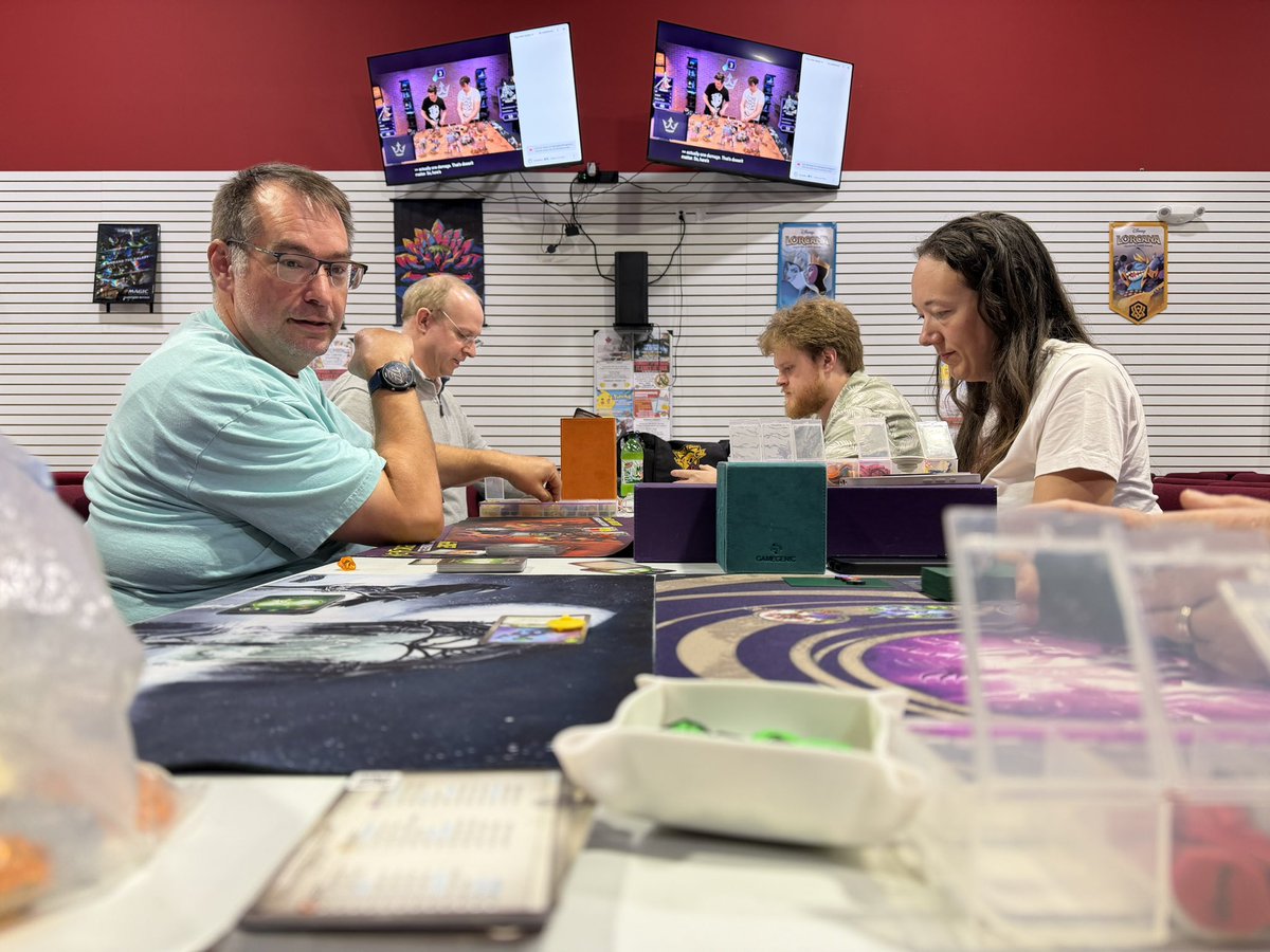 ArchonsCorner's tweet photo. ๐ PLAY KEYFORGE LOCAL! ๐
Vault Tours are awesome, but local play is where the community grows.
๐ Support your LGS
๐ค Meet other Archons
๐ฅ Bring an extra deck for someone new
๐ FORGE SOME KEYS!
๐ Where do YOU play KeyForge locally? Drop your city/store below!
#KeyForge https://t.co/1FOF7DEANO