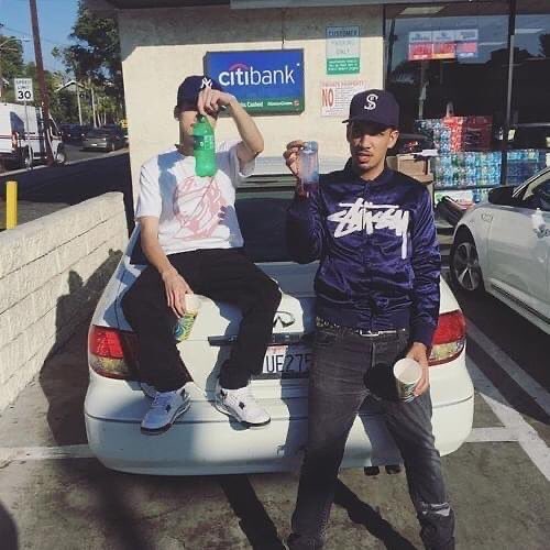 NewestMagazine's tweet photo. REST IN PEACE FOREVER @MACPDAWG https://t.co/OnD5bUCwGg