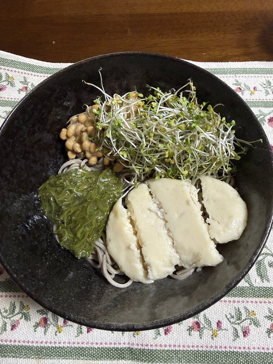 rose_quartz_SP's tweet photo. 今日は朝昼兼用でお蕎麦食べました😋
 #ダイエット仲間募集中
#ダイエット垢さんと繋がりたい
#食事記録 https://t.co/VgoYgUDziR