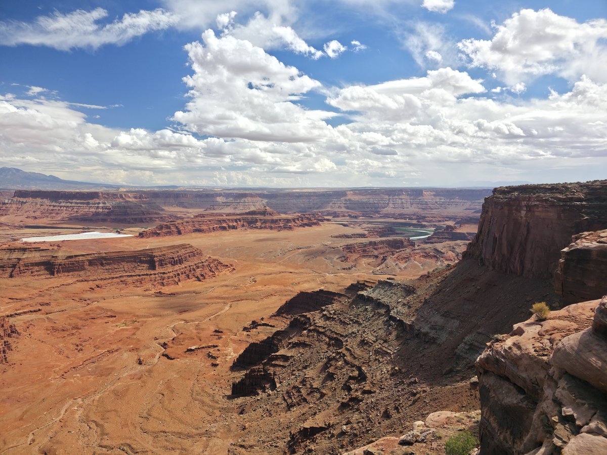 2ThinAir's tweet photo. @8ntmuch I spent today in Canyonlands NP and Dead Horse Point State Park. Southern Utah never disappoints. https://t.co/VafkuElHTX