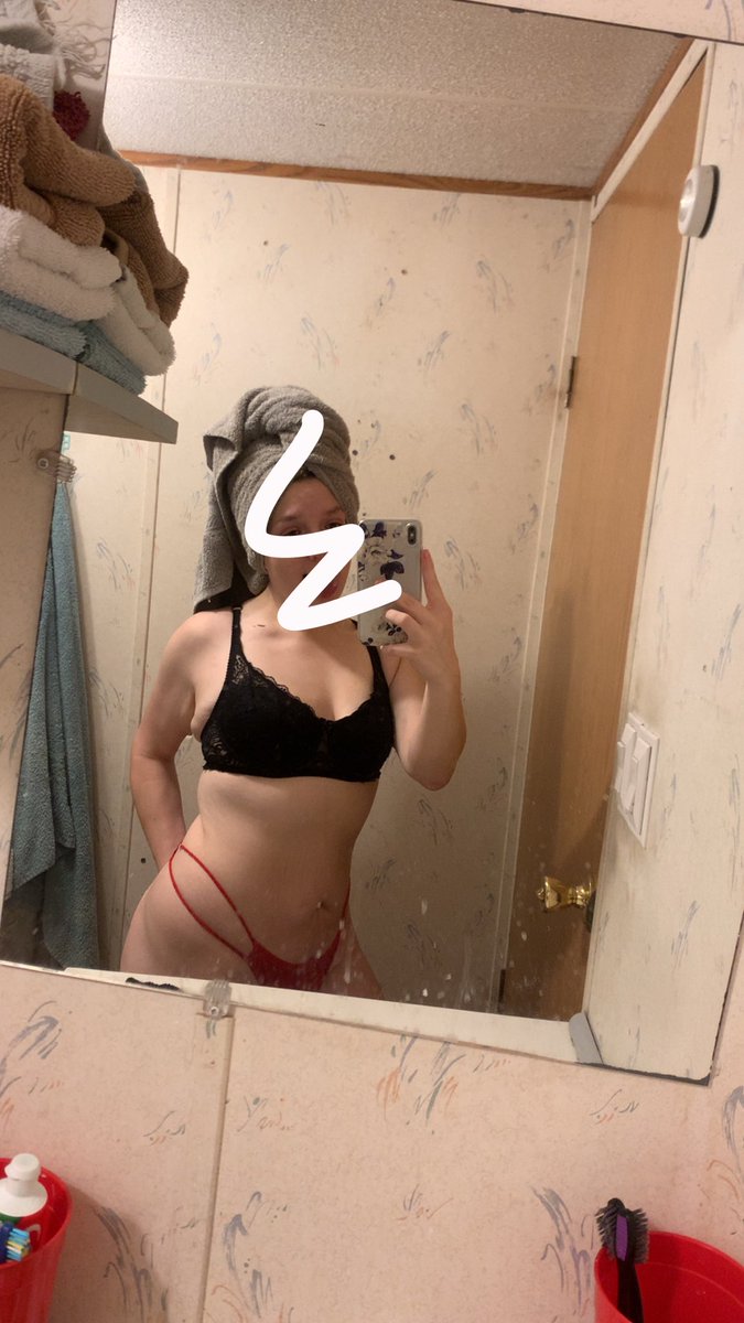 MicahA69's tweet photo. I know you wanna see me play with this wet pussy #goon #gooner #sellingcontent #toes #nudes #twerking #ass #snapchat #leak #tapes https://t.co/BVQuYty70C