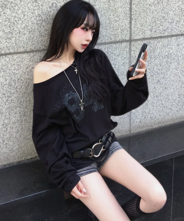 chicks_kr's tweet photo. #팔로우 #RT #맘찍
딱 지금 날씨 쟁여템 여기에
노팅힐 페미닌 원숄더 롱 슬리브
핏 난리자베스잖아 ﾟ･♪⁺

https://t.co/Znv4mjU9eb https://t.co/dTbUh7A6FD