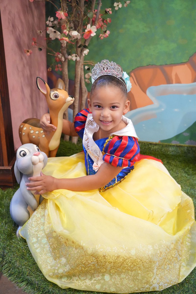 ryharris24's tweet photo. HAPPPY BIRTHDAY to my princess 💙🫶🏽🫶🏽🫶🏽🫶🏽🫶🏽🫶🏽🫶🏽🫶🏽🫶🏽 https://t.co/9xm4M6yI5z
