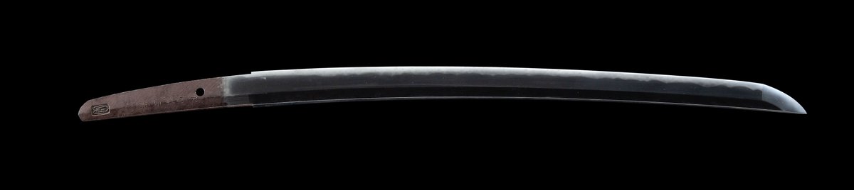 uesugi_museum's tweet photo. ◤速報◢
【郷土刀の世界 ー刃に、美を継ぐー 特別出品】
 会期 12/5（土）～1/17（日）

脇指　銘　水心子正秀　文政二年二月日

＃水心子正秀 ともゆかりの深い烏帽子山八幡宮（@eboshiyama8）所蔵で、備前伝を意識した正秀の晩年作です。

（画像）撮影：羽田洋　画像提供：刀剣画報編集部 https://t.co/6YmvfLgH6k