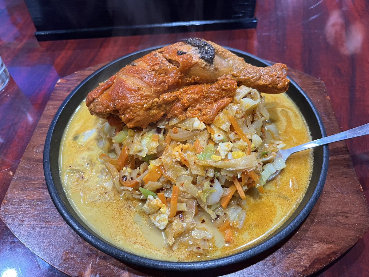 sapporoakky's tweet photo. 今さらだけどコイツはご飯に載せて食べたらうまいんじゃないか？ https://t.co/raquNNblRP