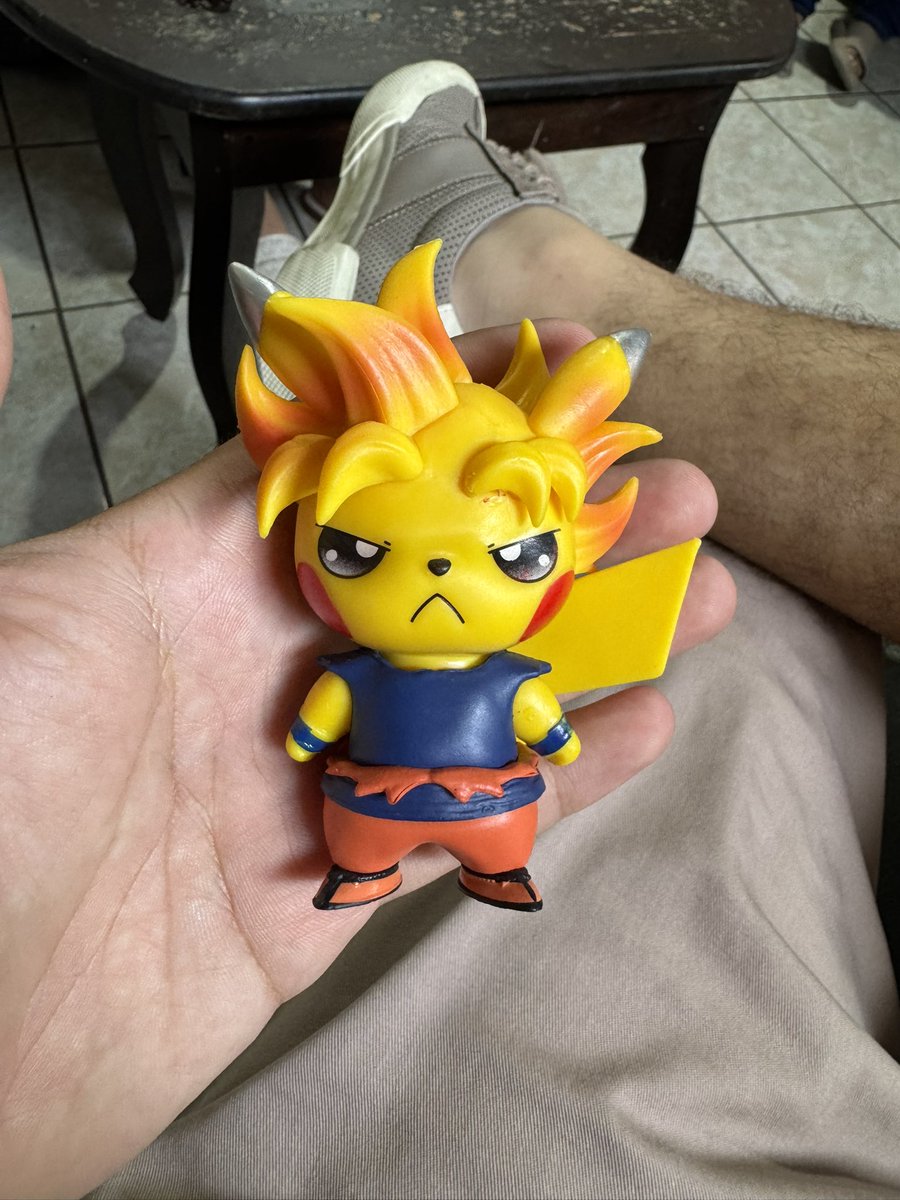 FerPokeCity's tweet photo. Un nuevo integrante a la colección 🔥😍💪 https://t.co/WPR5bZEspj