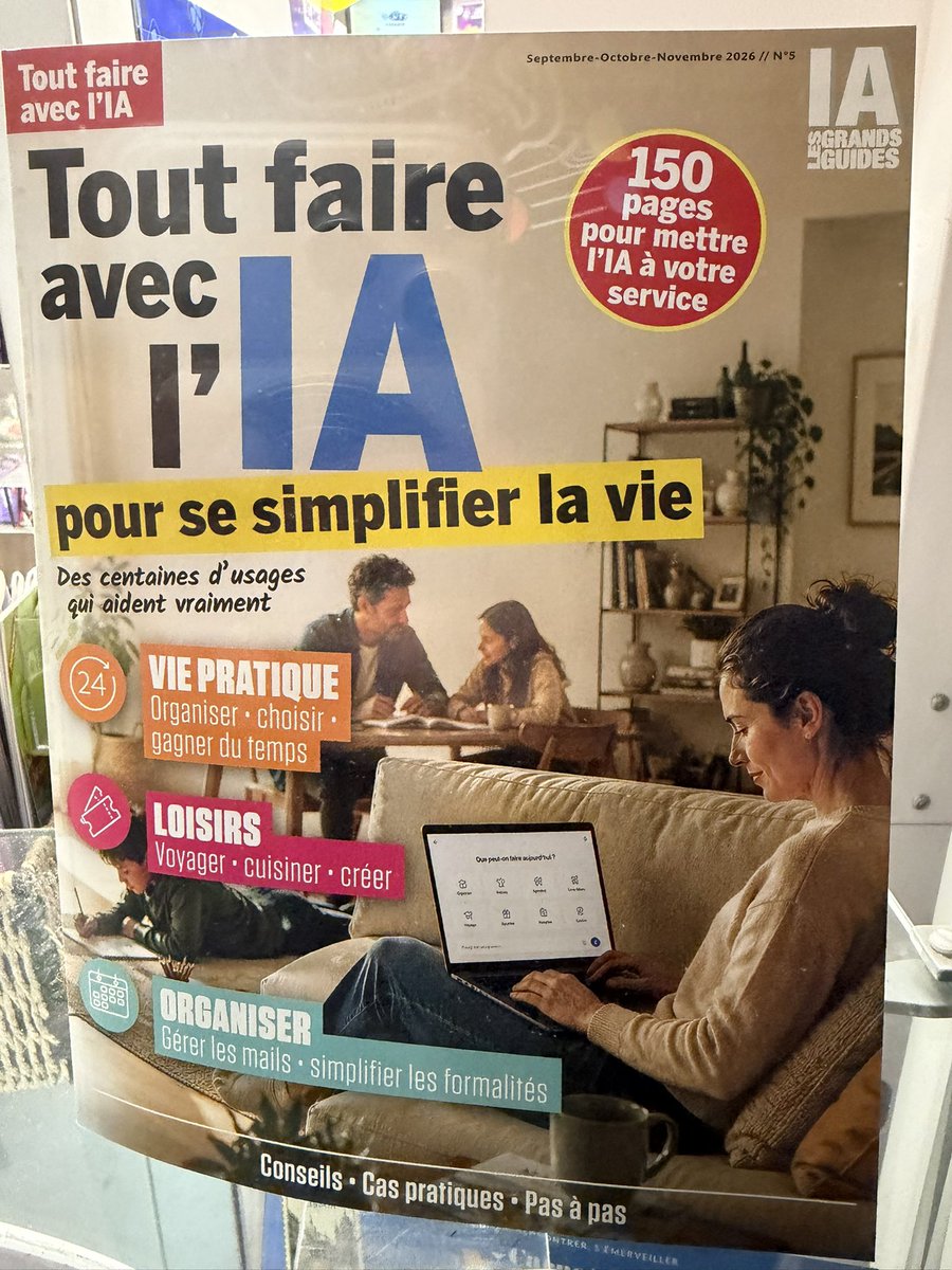 Paingout's tweet photo. Imagine tu sors un magazine dédié à l’IA mais sur la photo générée pour ta couv la meuf regarde son ordi tellement de biais qu’elle peut probablement rien voir. https://t.co/IfZCsz6yio