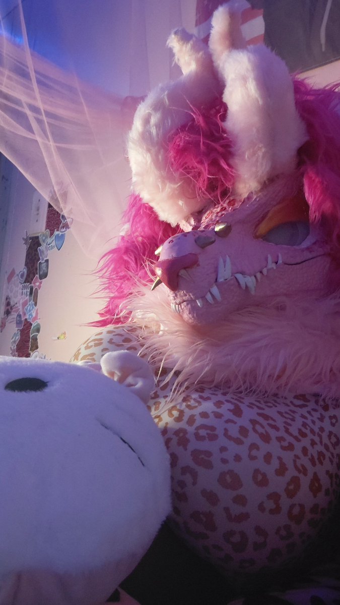 vala_200's tweet photo. I love cute things like you mwahh (*ˊᗜˋ*) https://t.co/hj0QrLhgJf