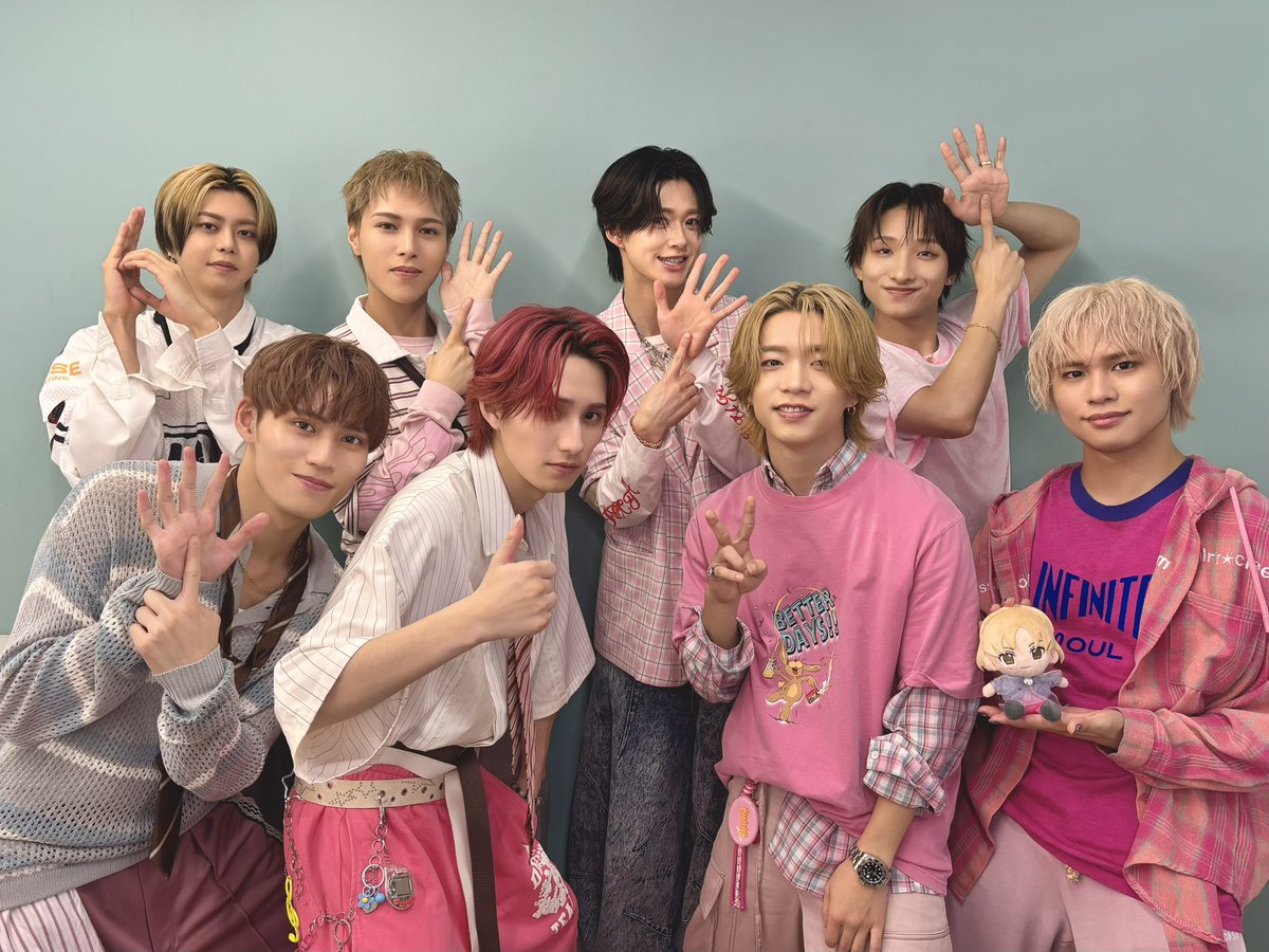 buddiis's tweet photo. ┊ ┊ ┊ ┊ ┊ ┊
┊ ┊ ┊ ┊ ˚★⋆｡˚ ⋆
┊ ┊ ┊ ⋆
┊ ┊ ★⋆   BUDDiiS結成6周年！！
┊ ◦
★⋆ ┊ . ˚
 ˚★

これからも #バディ の皆さまと
いろいろな景色を見れますように🌠

#BUDDiiS をこれからもよろしくお願いいたします！ https://t.co/0zhcgoReo5