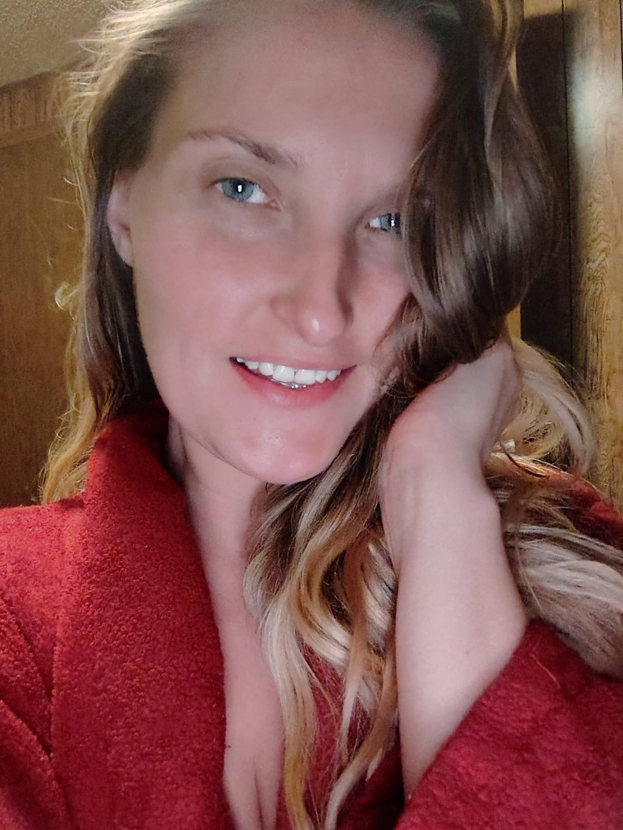 Amanda_Mor69's tweet photo. Good Night Everyone😴
😘😘🇺🇸🇺🇸 https://t.co/PaGPFgFT0t
