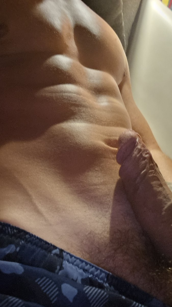 TheShadowX94's tweet photo. Je veux sentir ta langue de mes couilles a ma bouche 😈😈
Mange moi 🥵
@PartageDefiHot @frenchieswild @Defiscoquin @JoliesFormes8 @MaQueue_fr @up_crea @GenerationsX_FR #NSFW #MaleBody #Hotmen #abdo #queue #bite #dick #bande #sportif #uncut https://t.co/xVre1nTeX9