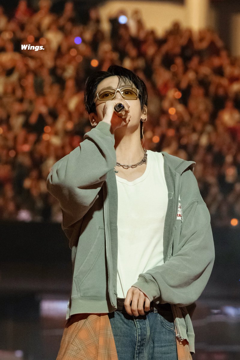 Wingsbeu's tweet photo. 260902 BTS WORLD TOUR 'ARIRANG' in Los Angeles D2

#JUNGKOOK #정국 #JK #グク #전정국 
#BTS #방탄소년단 #ARIRANG
#BTS_WORLDTOUR_ARIRANG 
#BTS_WORLDTOUR_LOSANGELES https://t.co/8ZCXWWkD6o