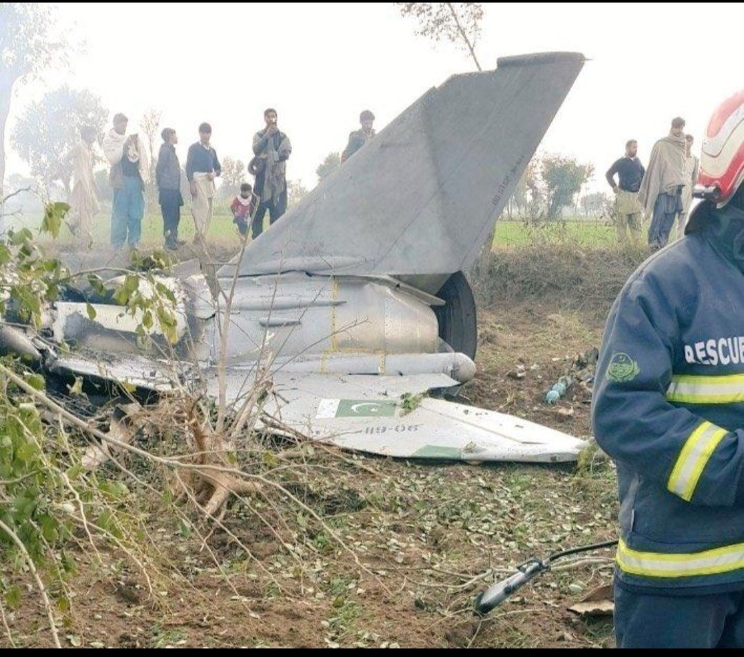 Pakistan_Hunter's tweet photo. PAF stands for 🤣🤣

PAF — Pakistan’s Accident Force
PAF — Pakistan Air Failure
PAF — Pilots Always Falling
PAF — Planes Always Falling
PAF — Please Avoid Flying
PAF — Pilots And Funerals
PAF — Practice And Fall
PAF — Pakistan’s Air Fall
PAF — Pilots Accidentally Falling
PAF — Poor Aviation Force
PAF — Pakistan Accident Factory
PAF — Pakistan’s Air-crash Factory