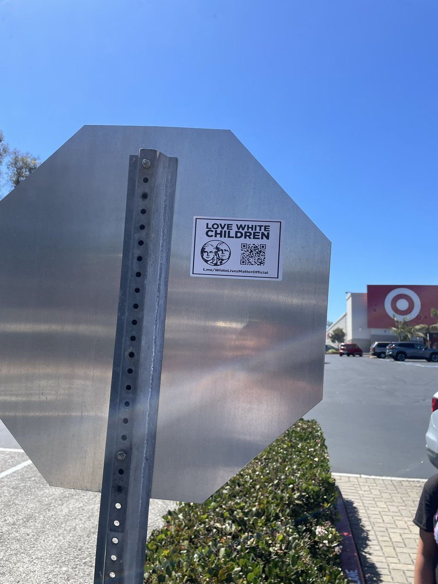 CaliforniaWLM's tweet photo. Here’s some stickers that went up recently. Be proud to be White! In the next post or 2 I will have the proper link you join in California and other areas in the future. https://t.co/7tQRAxzv2O
