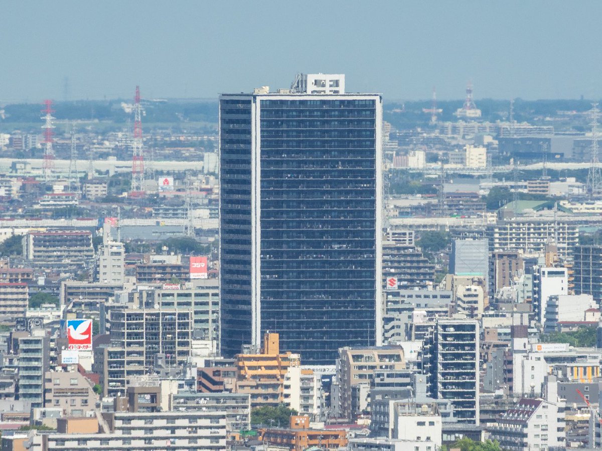 sanitywiped's tweet photo. JR常磐線／東京メトロ千代田線の綾瀬駅前に建つ32階建てタワーマンション「シティタワー綾瀬」
https://t.co/kHUaK8oWsg https://t.co/tOYcCHbN26