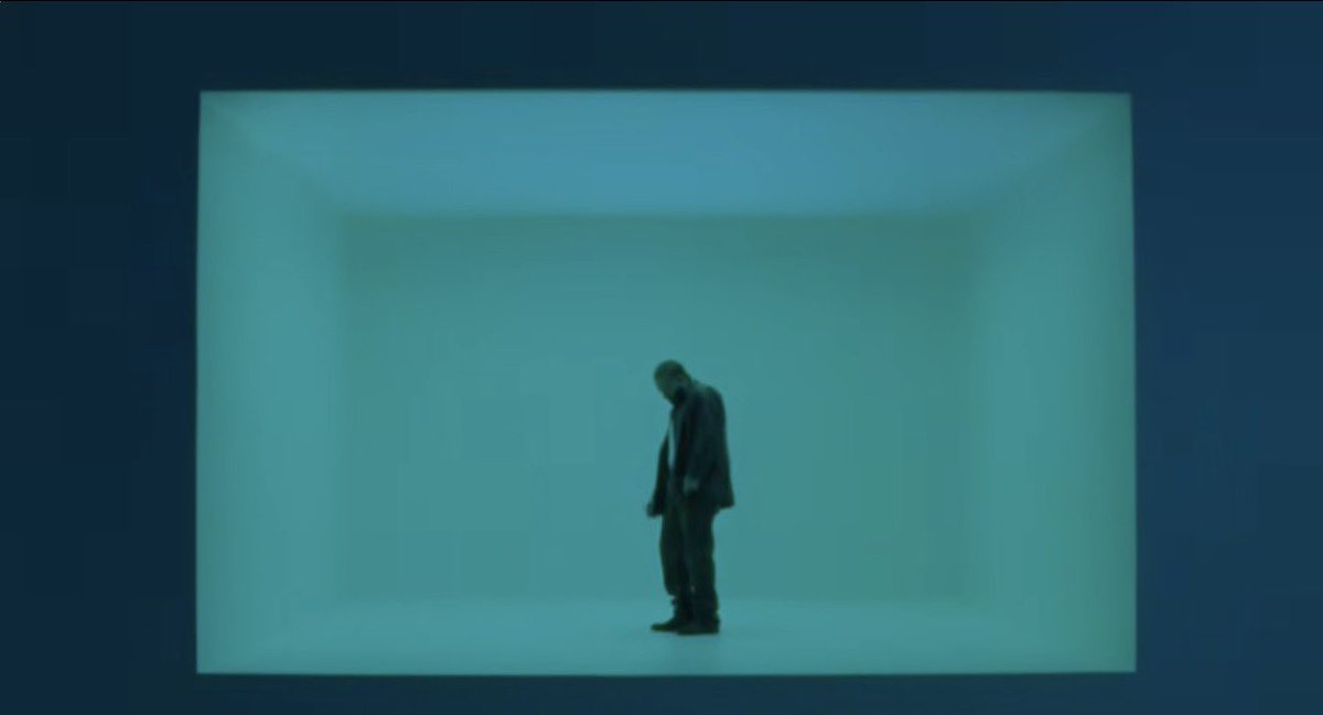 tlop444's tweet photo. bro paid homage to himself 😭 https://t.co/0sTNGuOo4Y