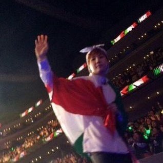 SupportMinKG93's tweet photo. Today is a good day to bring back this beautiful photo of Suga with the Mexican flag on his first visit to the country in October 2014 🇲🇽🎊🥹✨💜 https://t.co/HAbsZD1tbK