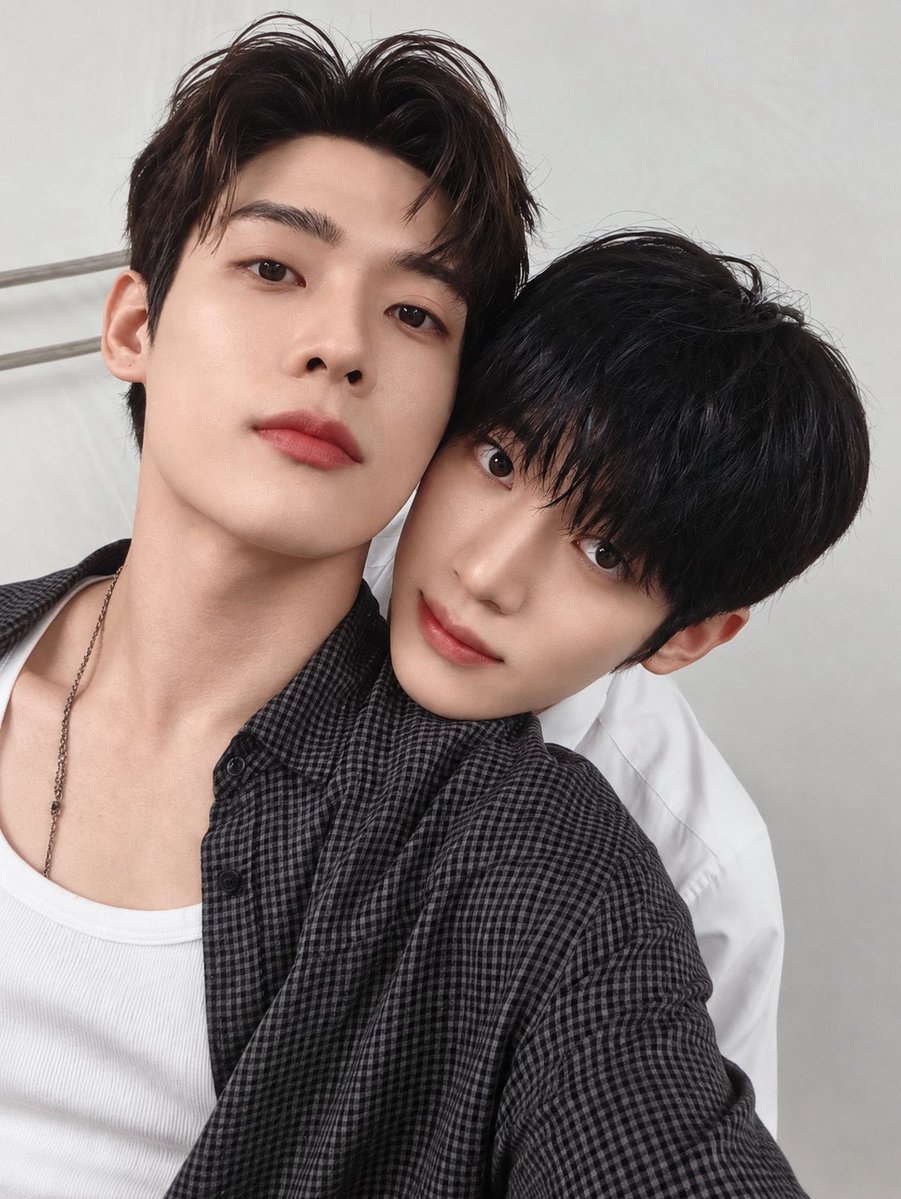 am0ur_'s tweet photo. ก็ยังไม่อยากจะเชื่อว่ารูปนี้ของจริง เค้าอ้อนกันขนาดนี้จริงๆ 🫠🩷 https://t.co/Yovvfxlwz1