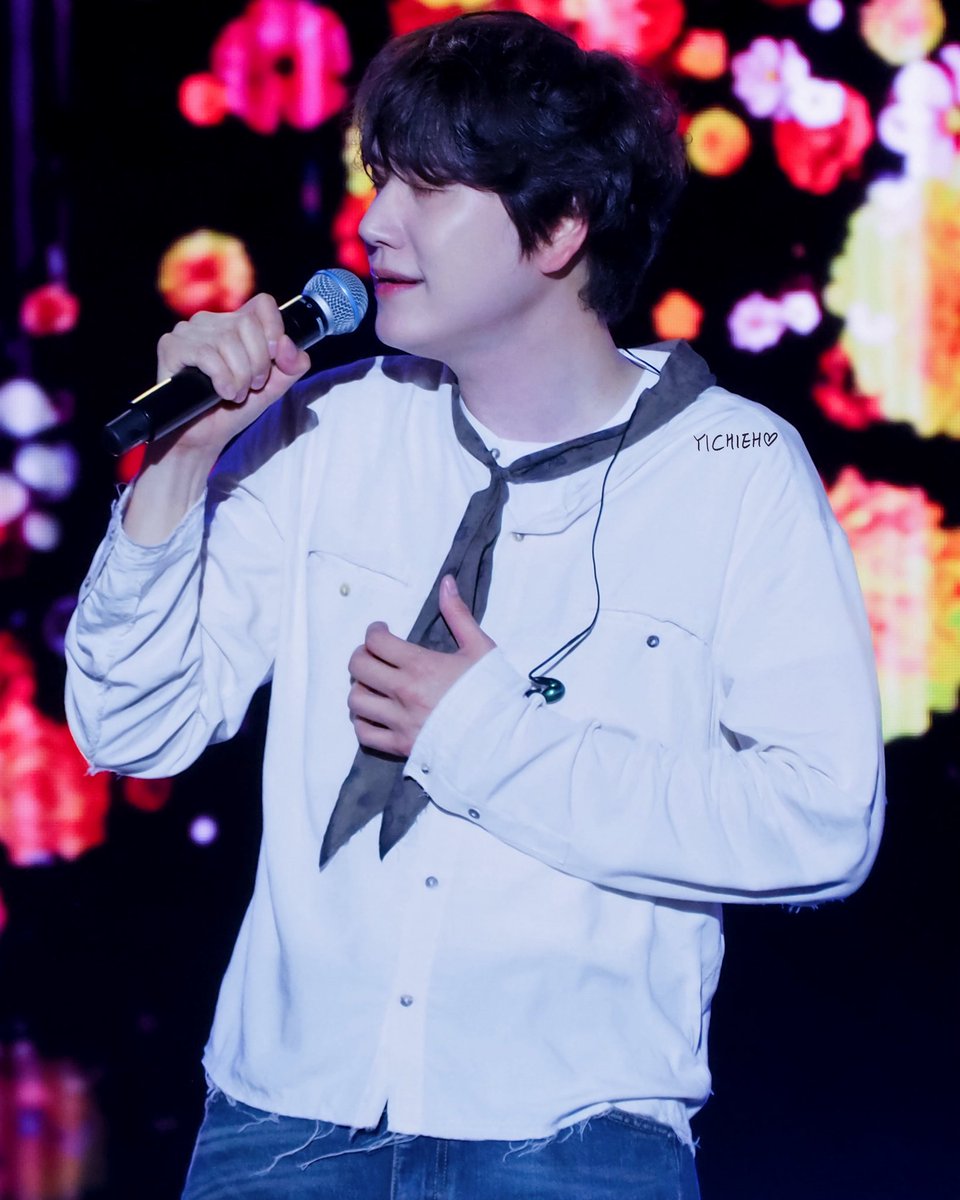 loveclody's tweet photo. 20260912 澎湖追風音樂燈光節

@GaemGyu 
#圭賢 #KYUHYUN #규현 https://t.co/trfHfNZNK6