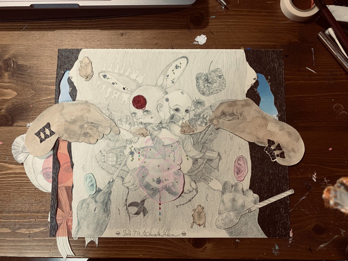 fukumoto_______'s tweet photo. 完成しました🫀🪲💕

絵のタイトルは「食べてほしい」
小作品もだします。
みにきてね🪲

企画展『 波音を待つ夜に 』
2026.10.02(金) ～ 10.11(日)　※休廊日：火・水
13:00 ～ 18:30（最終日は17:00まで）
会場：gallery hydrangea（東京 曳舟） 
 #波音を待つ夜に #art #galleryhydrangea https://t.co/aR9DU8gKr4