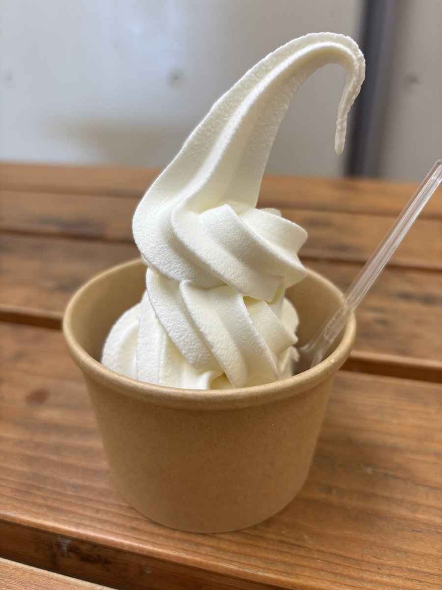 maki3345's tweet photo. 三笠まで　お墓参りに
秋晴れ☀️で良き
ソフトクリームも美味し😋 https://t.co/h5zqlV0Jzm