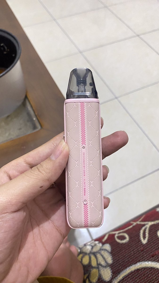 enchanqed's tweet photo. ready oxva xlim 3 ultra 285k nego nipis, pemakaian 2 bulan lebih masih baru banget dan bagus jarang dipake semarang area boleh tanya tanya DM aja https://t.co/OfiRgmkvlq