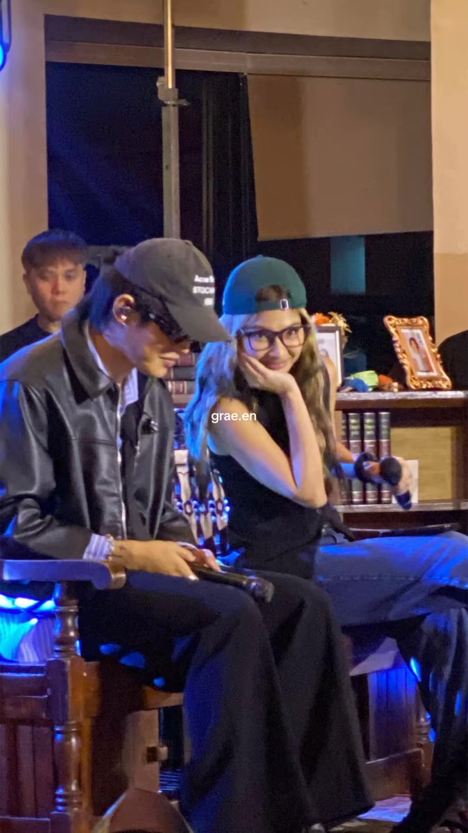 reizxle's tweet photo. Parehong pogi πππ @coletfansuporta #DIRColetskiii #OnceUponA25WithColet https://t.co/f30NGO2450