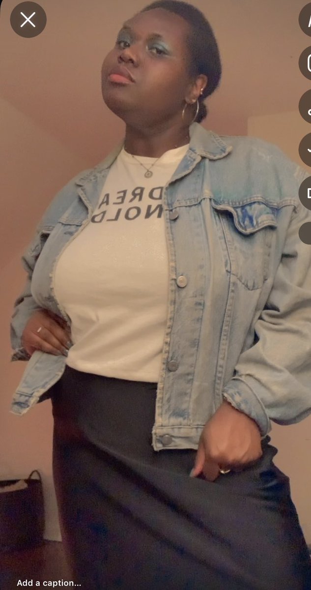 zora_iman's tweet photo. ￼￼￼￼screenshots from a video I took of my fit—drunk me thought this was art… #MFFTour https://t.co/rfZAHKiSvd