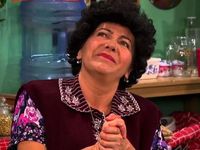 oyeleslie_'s tweet photo. *Yo en 30 años antes de cenar mi pozole*:

- a esta hora ya se había publicado en el Dario Oficial de la Federación la lamentable reforma constitucional al poder judicial. https://t.co/rzTXaHYHJm