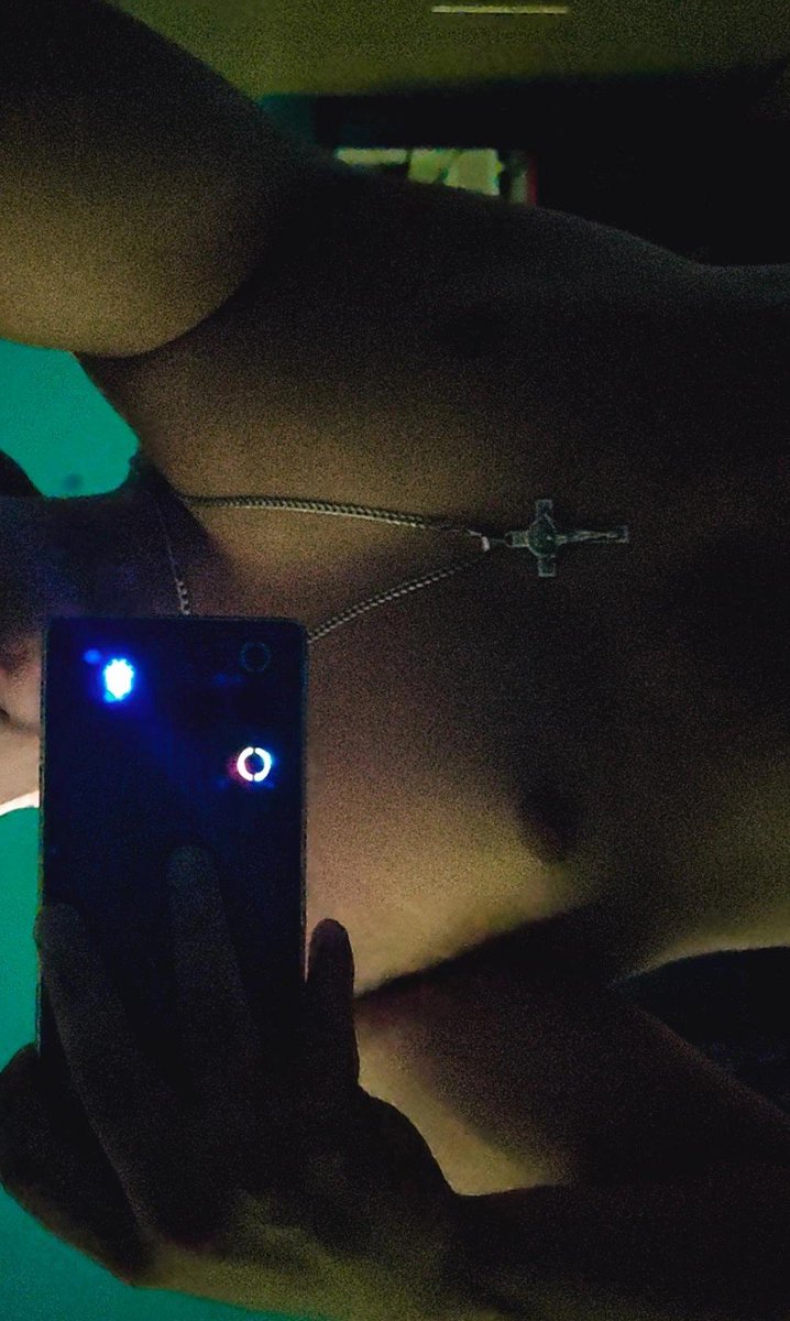 DaddyRose0710's tweet photo. Quien de Celaya para que me saque la leche...
Busco mujer o pasivo para videos x alguien de Celaya ? https://t.co/dz3QwAHkBB