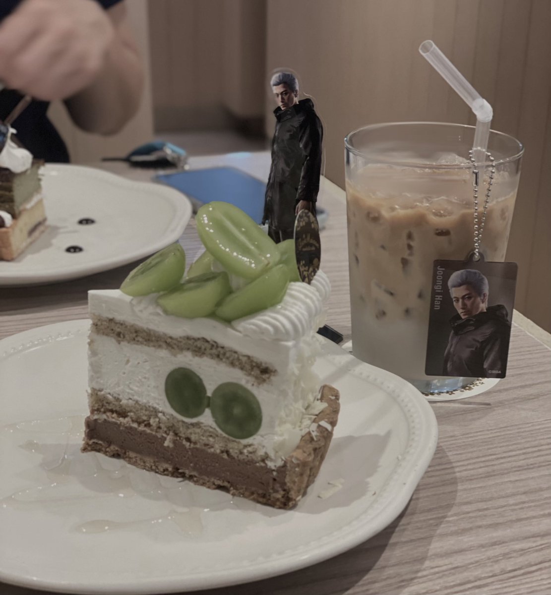ykim1986's tweet photo. 💚𝓇𝒶𝒾𝓈𝒾𝓃 𝒮𝒽𝒾𝓃ℯ ℳ𝓊𝓈𝒸𝒶𝓉🍇 https://t.co/z7M9JFwxok