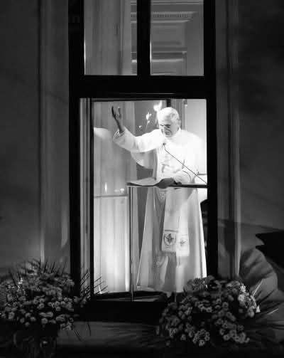 Jeffssss_'s tweet photo. "A verdade não é determinada pela maioria dos votos"

Papa Bento XVI https://t.co/FNOysyOypw