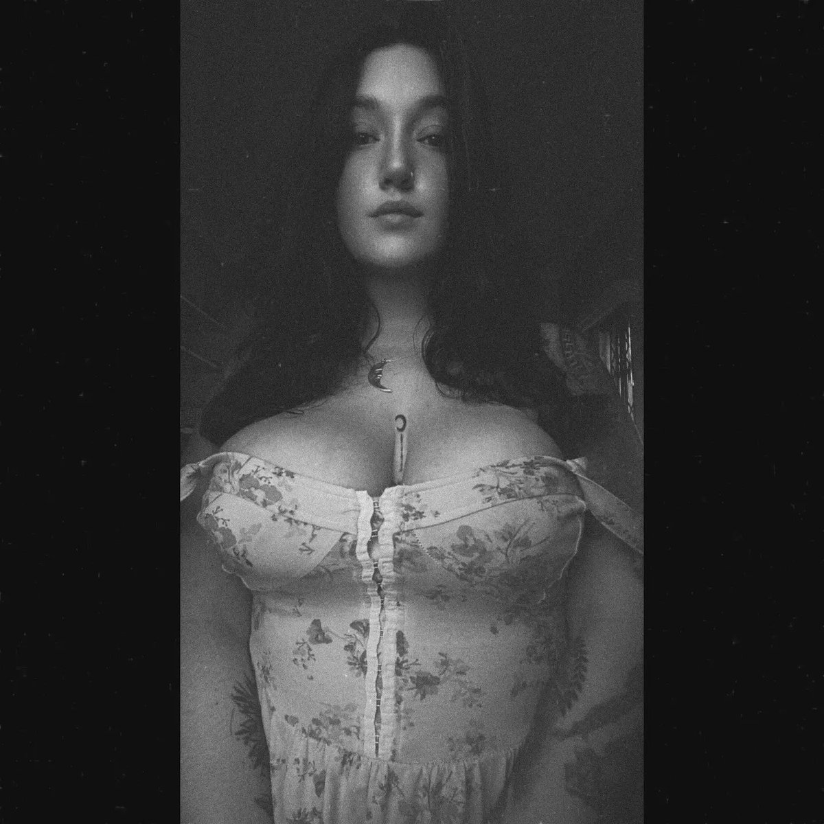 Jessara_13's tweet photo. I am the architect of my own chaos. 🖤✨
.
.
.
.
.
.
.
#unbecoming
#selfownership
#embracethejourney https://t.co/XTaFwg73vU