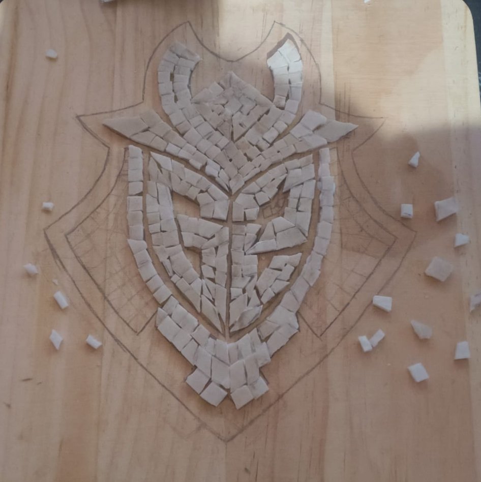 Enelthion's tweet photo. For Summer Split, we wanted to stay away from the usual palm trees and beaches.
Instead, we built a Mediterranean garden.

And eventually, we turned that garden into real mosaics.
Alongside @Oravan_  and @luve_io
🧵Design Thread🧵👇 https://t.co/66HgaZcSXy