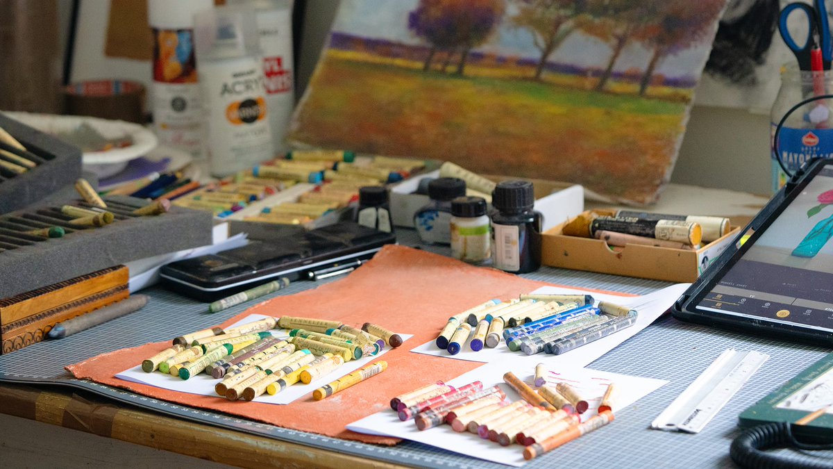 manfredzak_com's tweet photo. From pixels to pigments 🎨 After digital art I picked up a brush 🖌️✨ Oil paintings — landscapes, wildlife &amp; florals inspired by nature 🌿🦢 https://t.co/7eFQbIlv5W