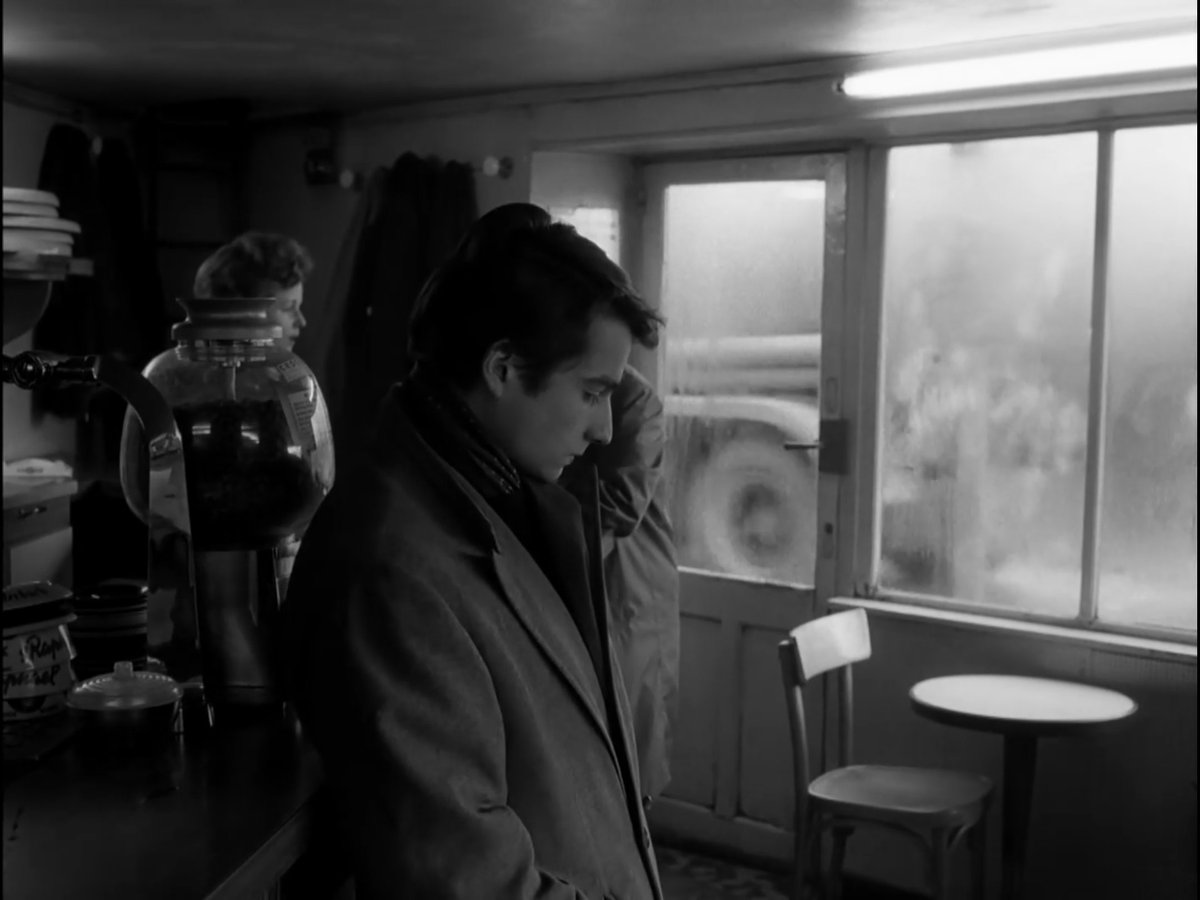 aeipatheia's tweet photo. Masculin Feminin (1966)
Dir. Jean-Luc Godard https://t.co/vHHfjux2pg