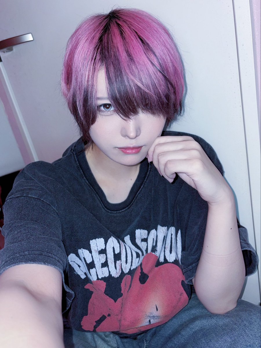 Yuichiro_MEtEO's tweet photo. こんにちは。最近なんか顔かわいいかもと思っていたのですが蘭さんからも言われたのでかわいいです。 https://t.co/sqia8sRM4u