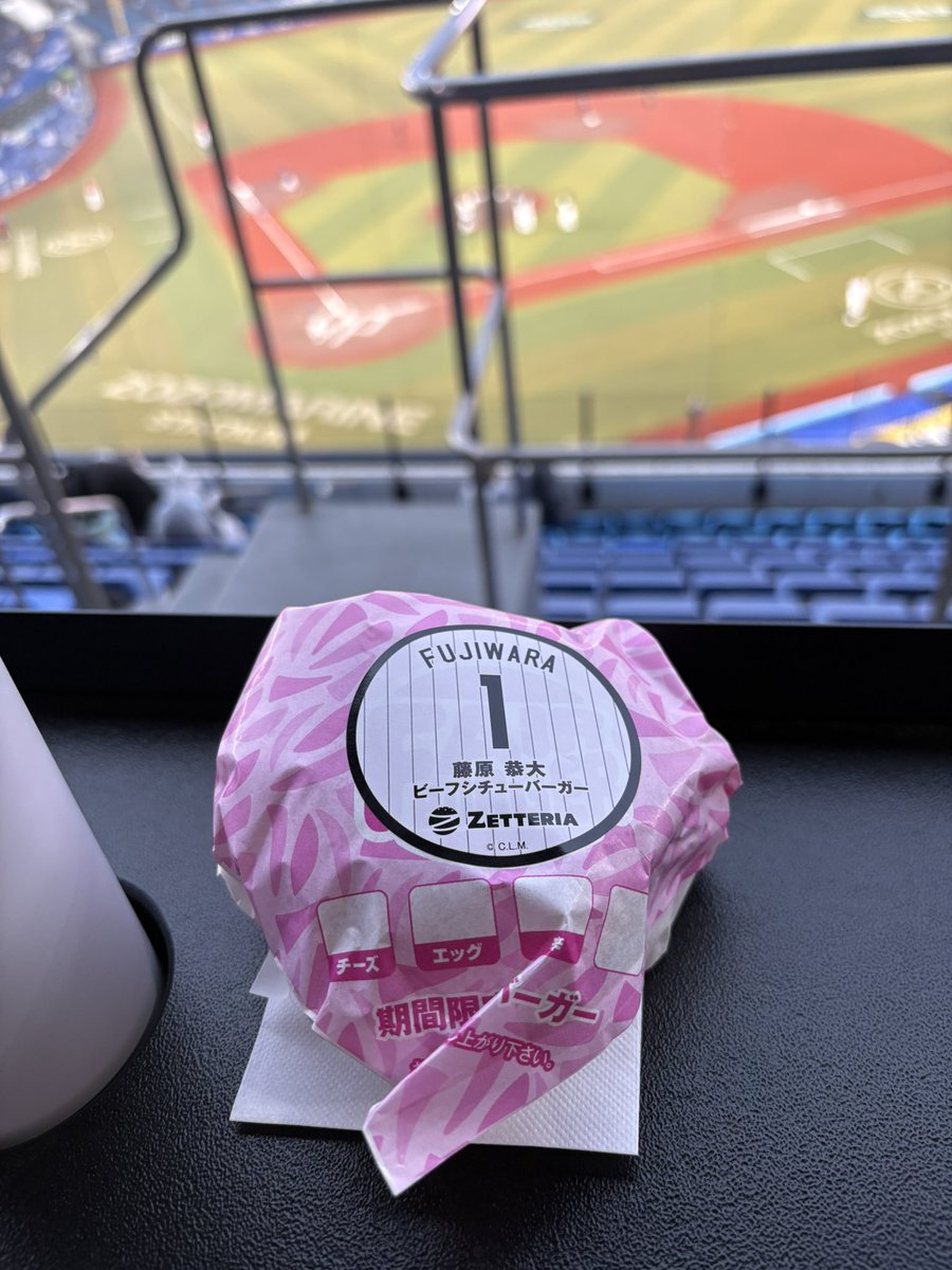 ume_may's tweet photo. 今日も雨です☔ https://t.co/sDq7SYZWXh